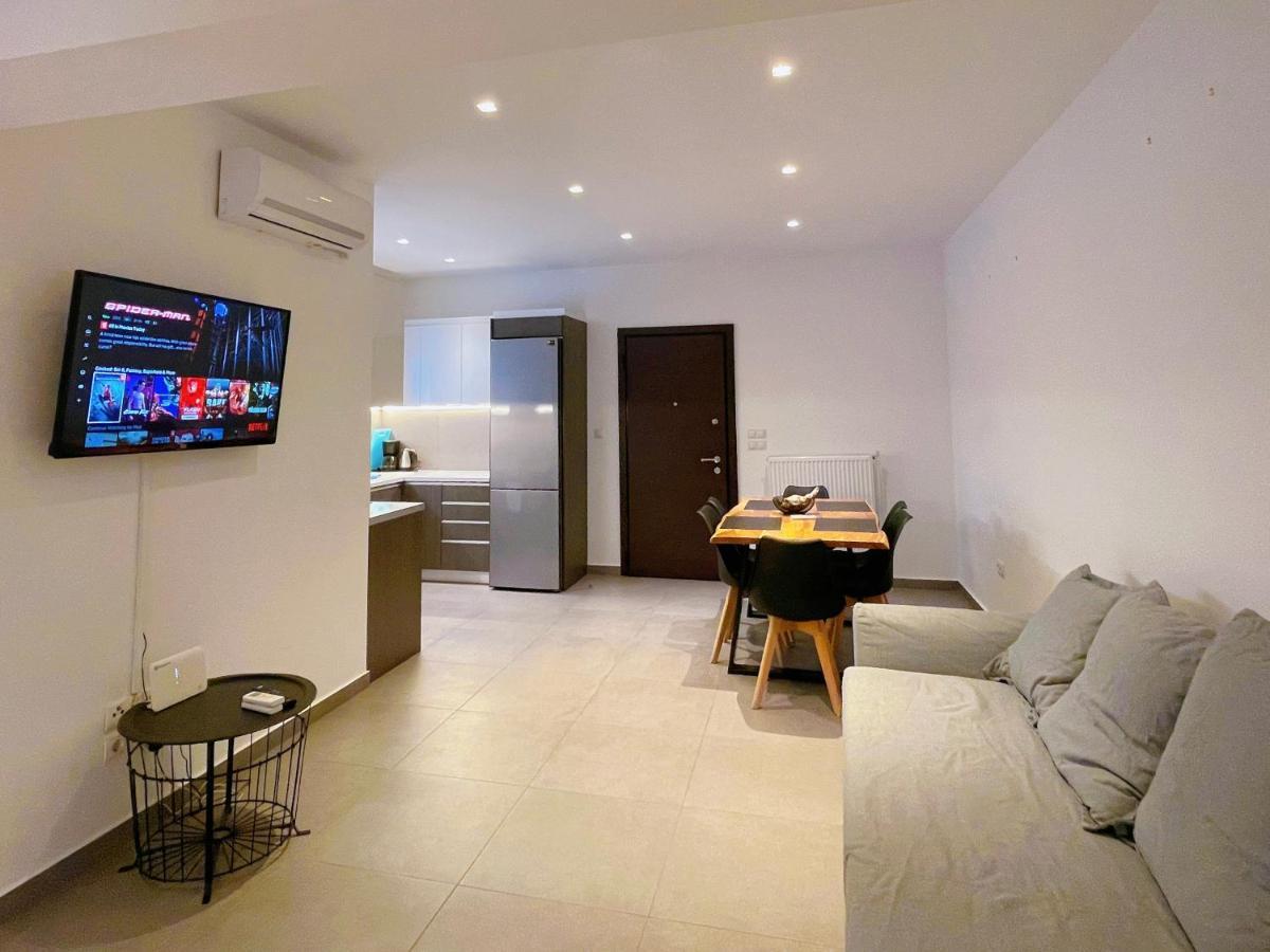 Wsd Hera Luxury Stylish 2Bd Apt With City View Balcony Near Merto เอเธนส์ ภายนอก รูปภาพ