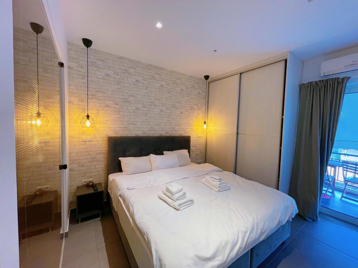 Wsd Hera Luxury Stylish 2Bd Apt With City View Balcony Near Merto เอเธนส์ ภายนอก รูปภาพ