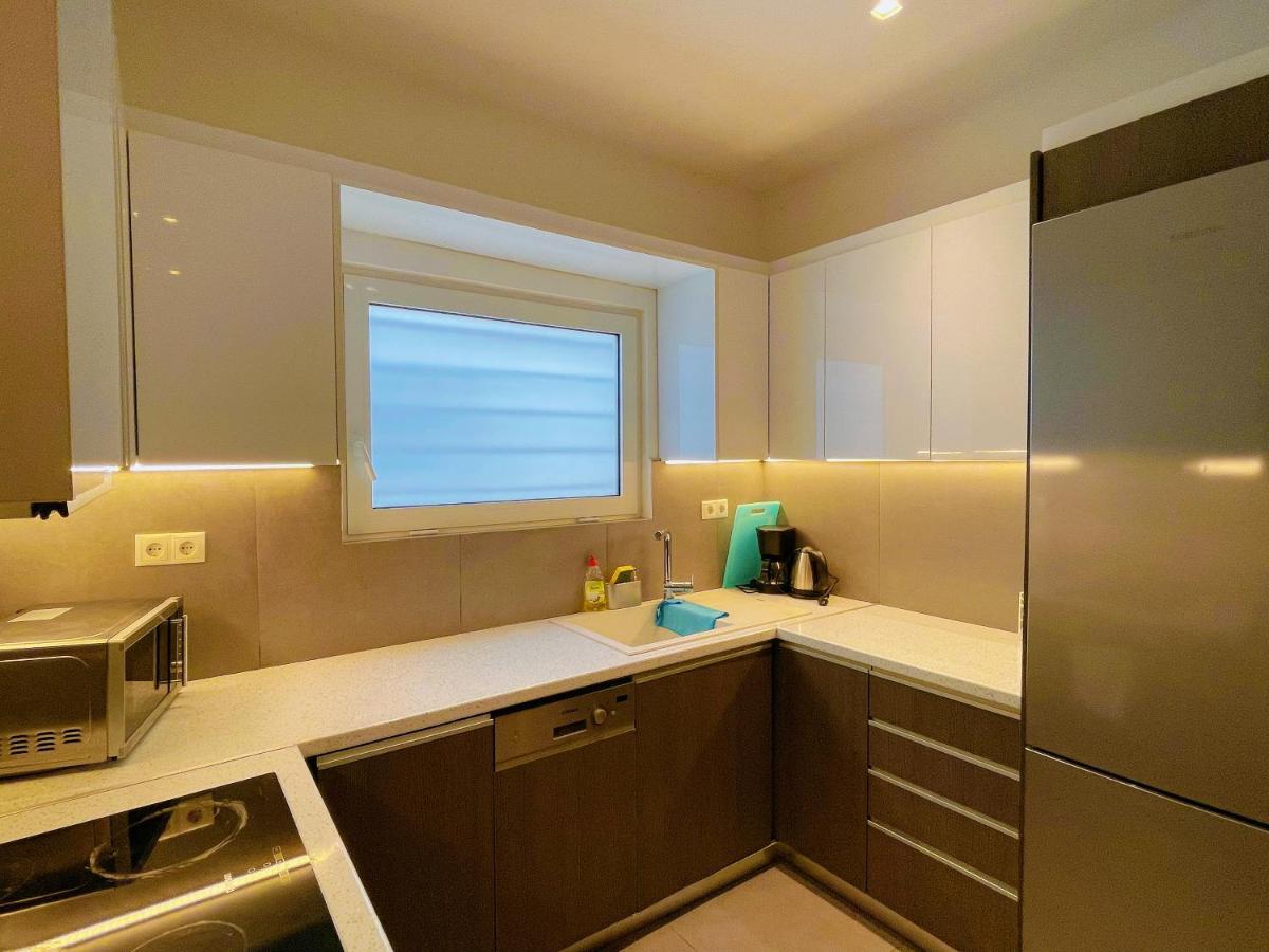 Wsd Hera Luxury Stylish 2Bd Apt With City View Balcony Near Merto เอเธนส์ ภายนอก รูปภาพ